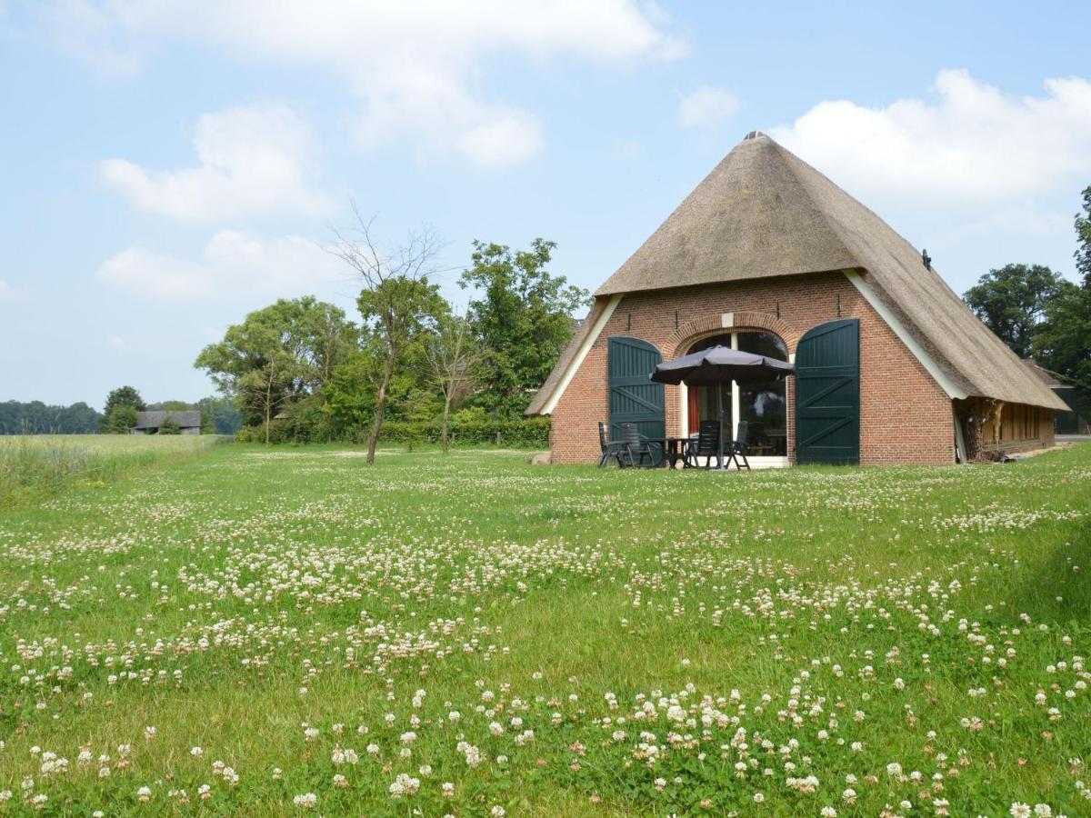Geesteren  Monumental Farm In The Ash Landscapeヴィラ エクステリア 写真